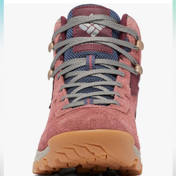 Columbia Women's Newton Ridge Bc Hiking Shoe size 7 - Picture 2 of 9